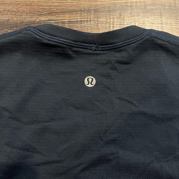 Lululemon | Metal Vent Tech SS - Picture 3 of 6